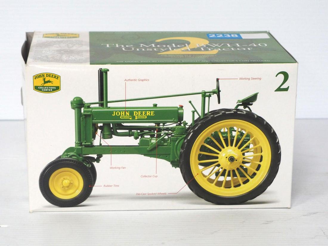 John Deere BWH-40 Unstyled: Ertl Collectors Center John Deere BWH-40 Unstyled with box