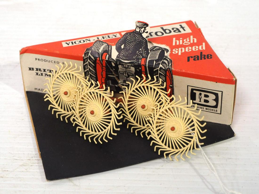 Vicon-Lely Acrobat toy hay rake: Vicon-Lely Acrobat toy hay rake -NOS in original box