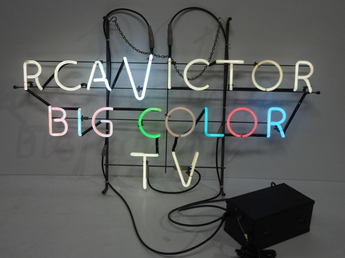 Neon RCA Victor Big Color TV sign (1 of 3)