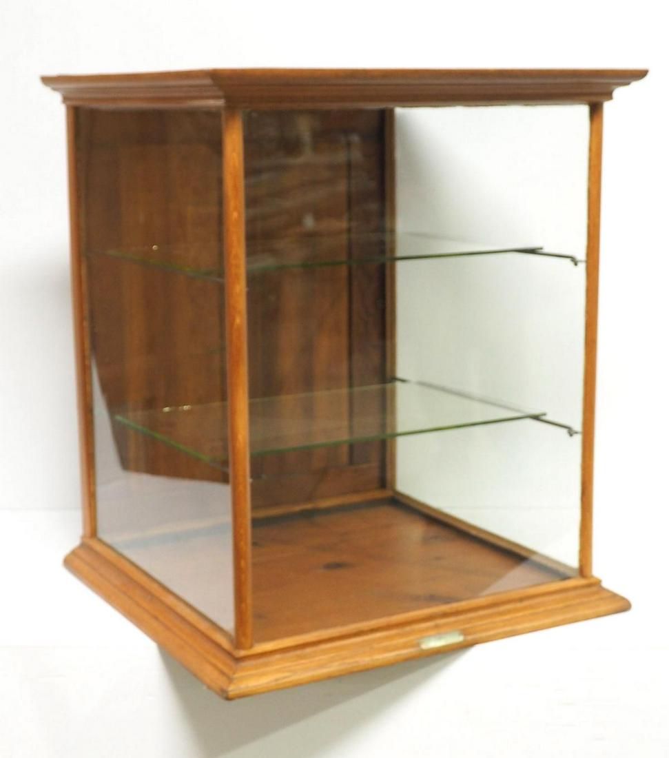 Countertop showcase (1 of 4)