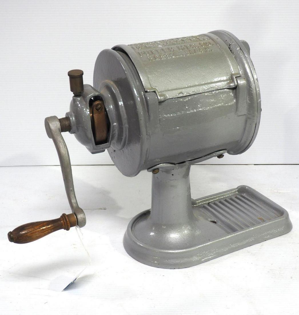 Hand-crank Blizzard ice shaver (1 of 4)