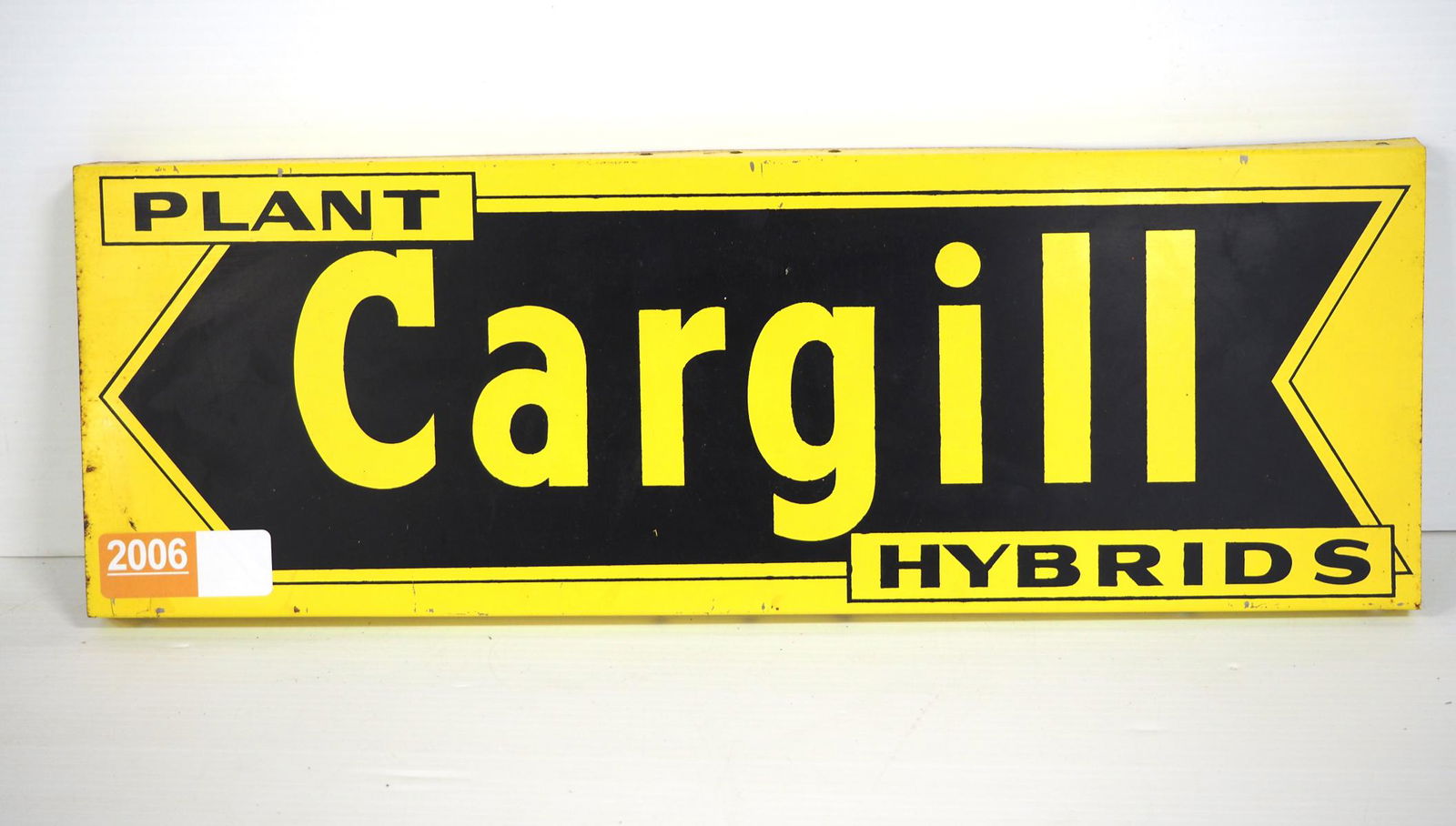 Plant Cargill Hybrids sign (1 of 2)
