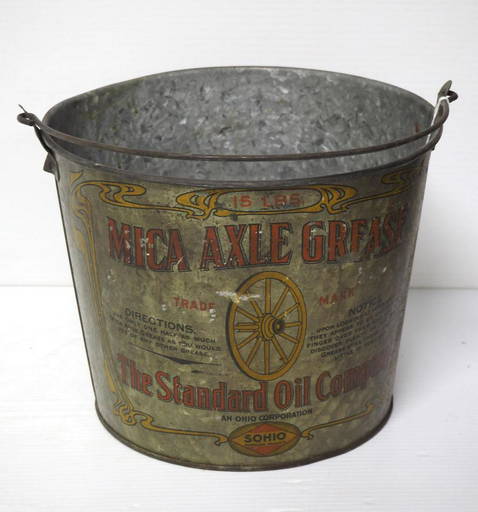 Standard Oil Co. Mica Axle Grease Pail