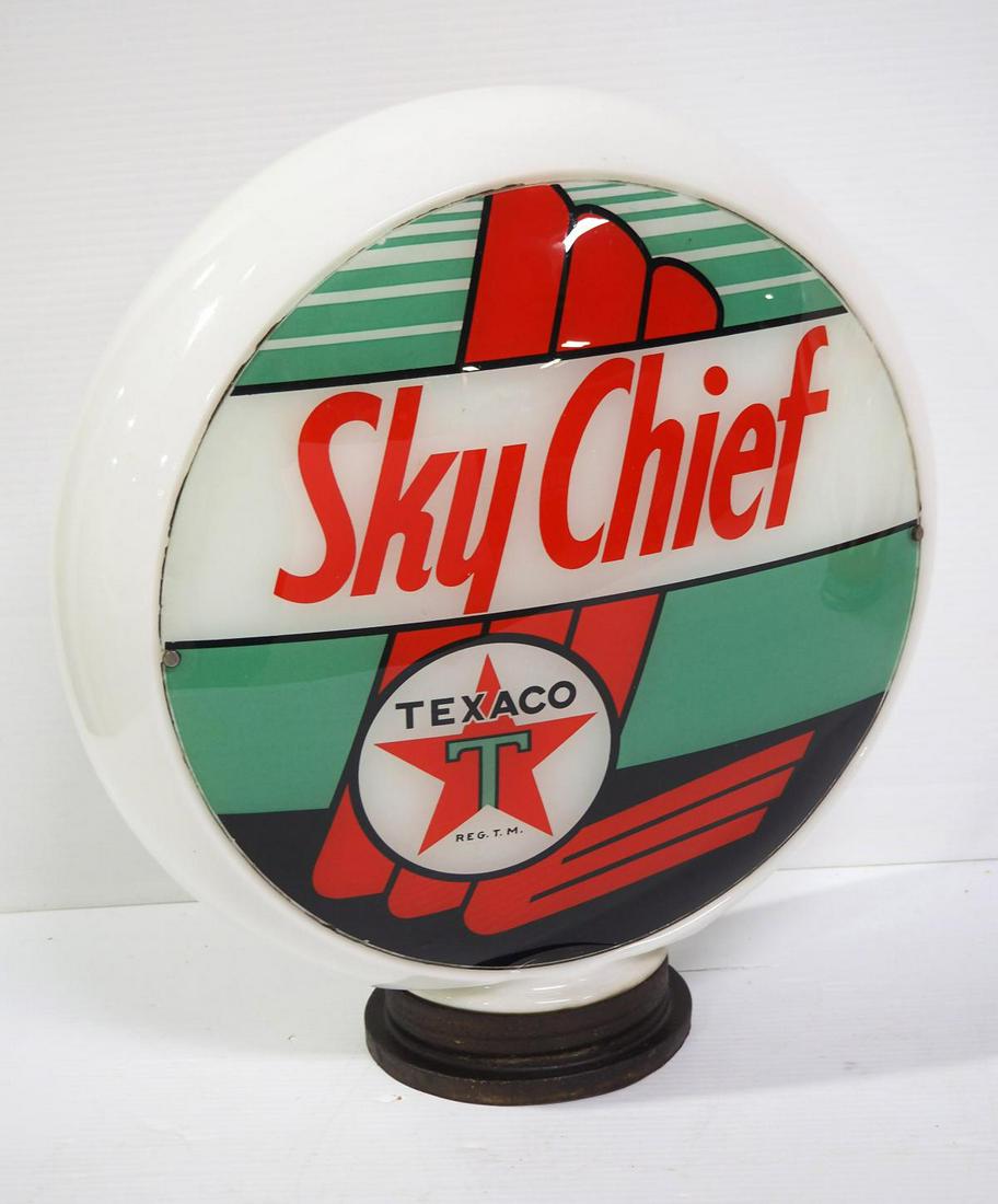Texaco Sky Chief gas globe (1 of 2)
