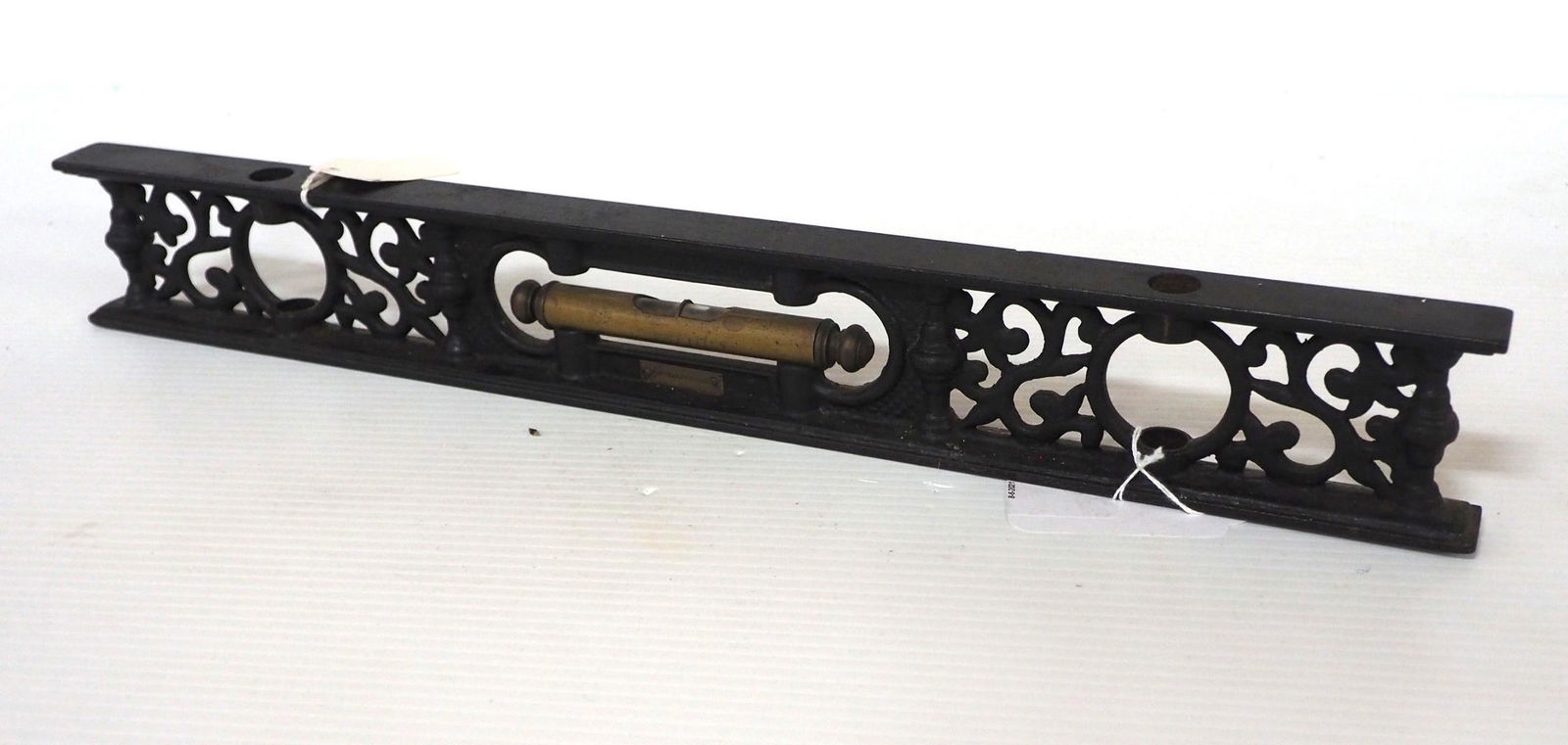 The Davis Level & Tool Co. 18" Plumb and Level (1 of 3)