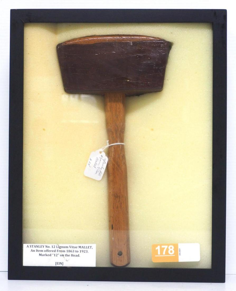 Stanley No.12 Lignum Vitae Mallet (1 of 1)