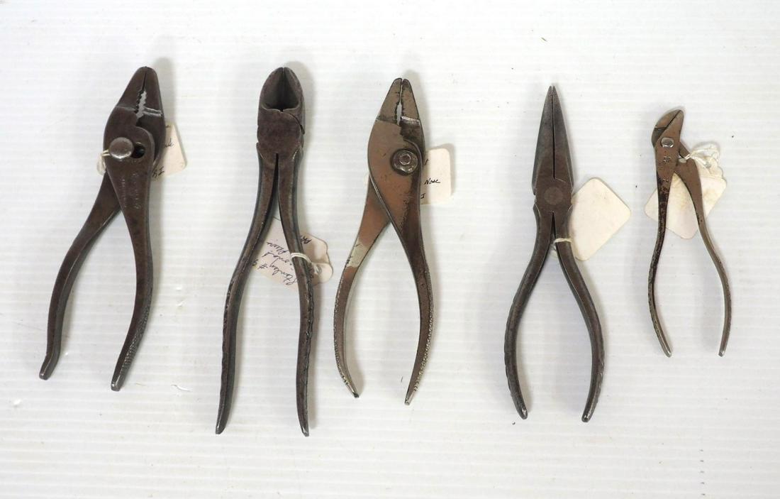 (5) Stanley Pliers (1 of 1)
