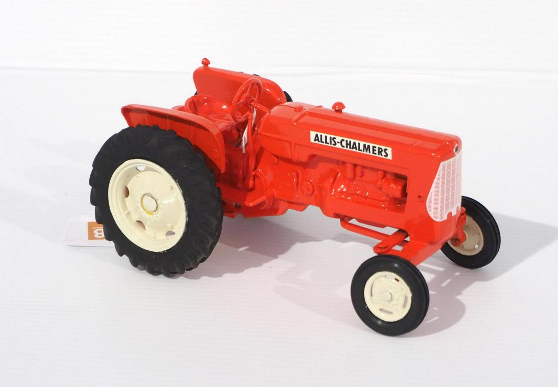 Ertl Allis Chalmers Tractor (1 of 1)
