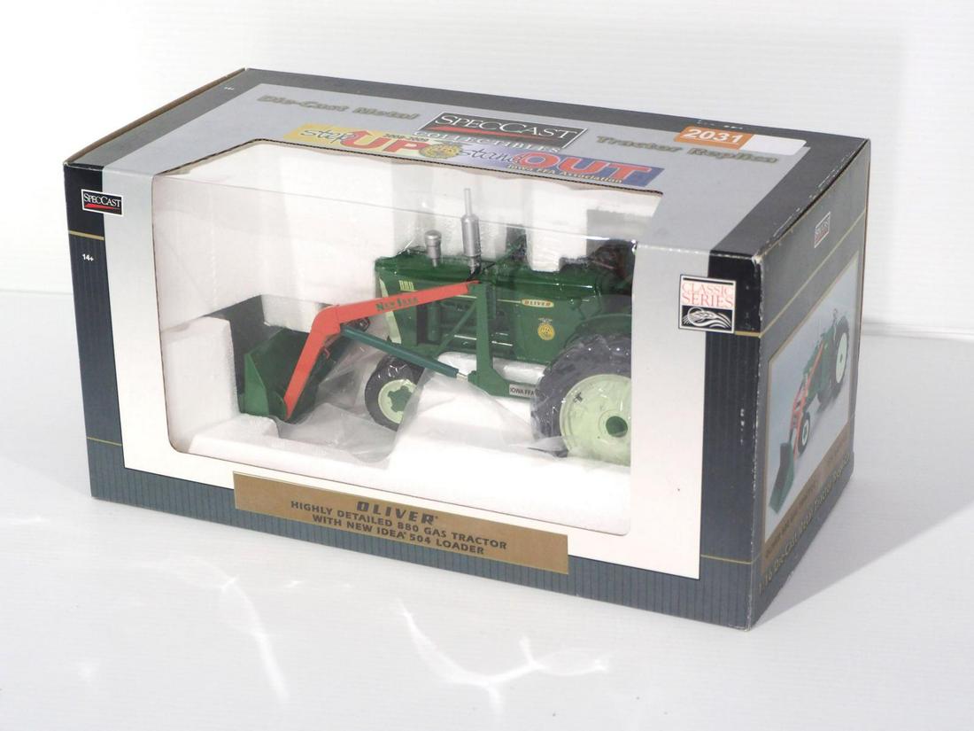 SpecCast Oliver 880 Gas Tractor with New Idea Loader: SpecCast 1/16 Oliver 880 Highly Detailed Gas Tractor with New Idea Loader, 2009 Iowa FFA Show -NIB