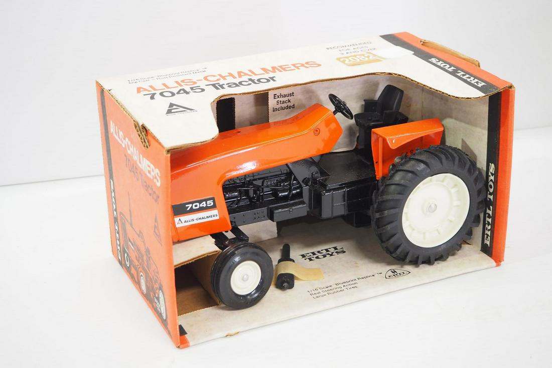 Ertl Allis Chalmers 7045 Tractor (1 of 2)