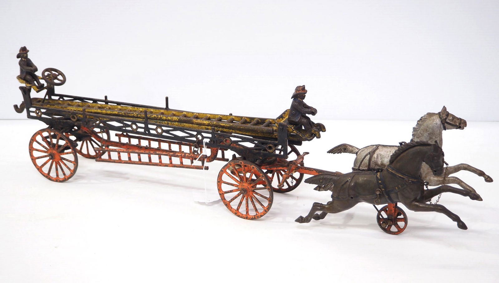 Ives cast iron, horse-drawn hook & ladder truck (1 of 6)