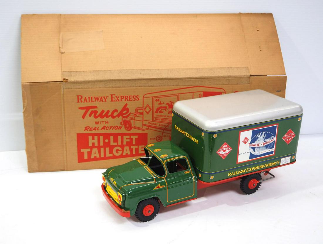 Marx Railway Express Truck (1 of 4)