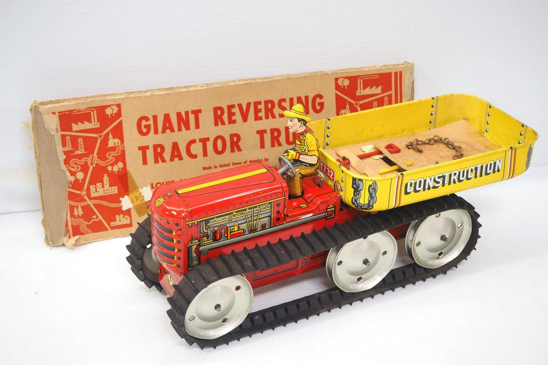 Marx wind-up Giant Reversing Tractor Truck (1 of 4)