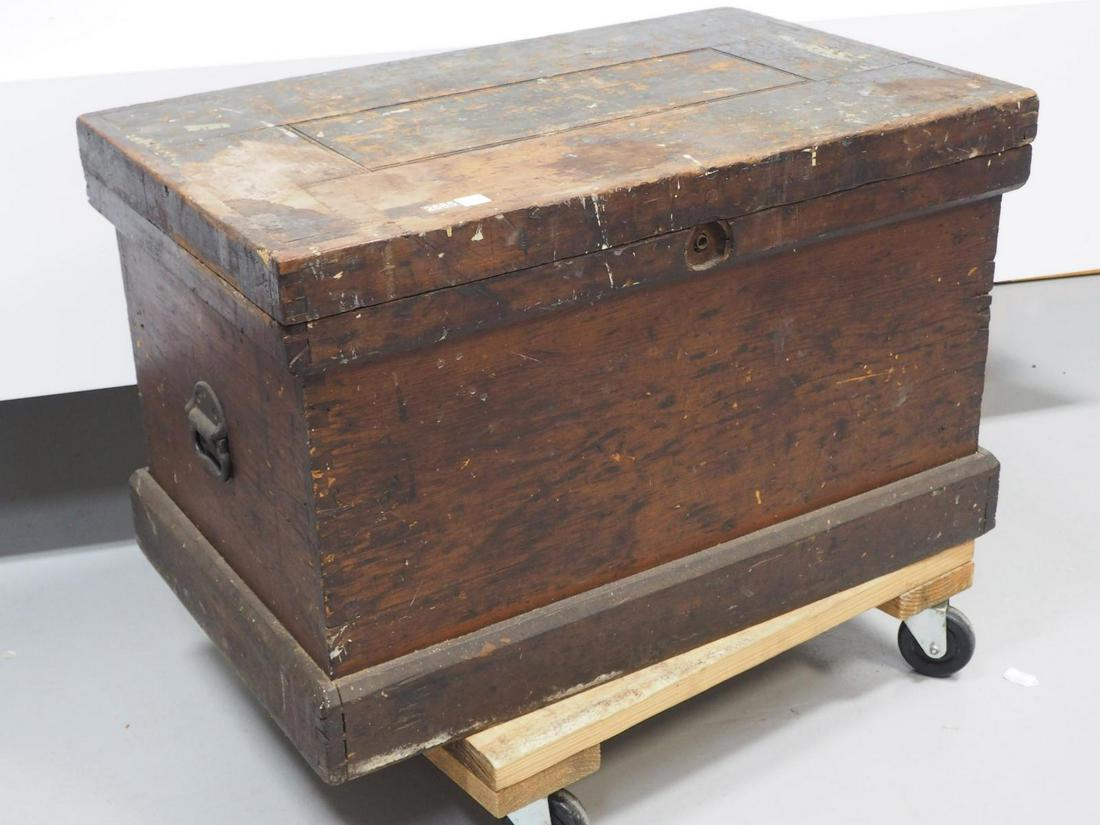 1850's Carpenter's Tool Chest (1 of 5)
