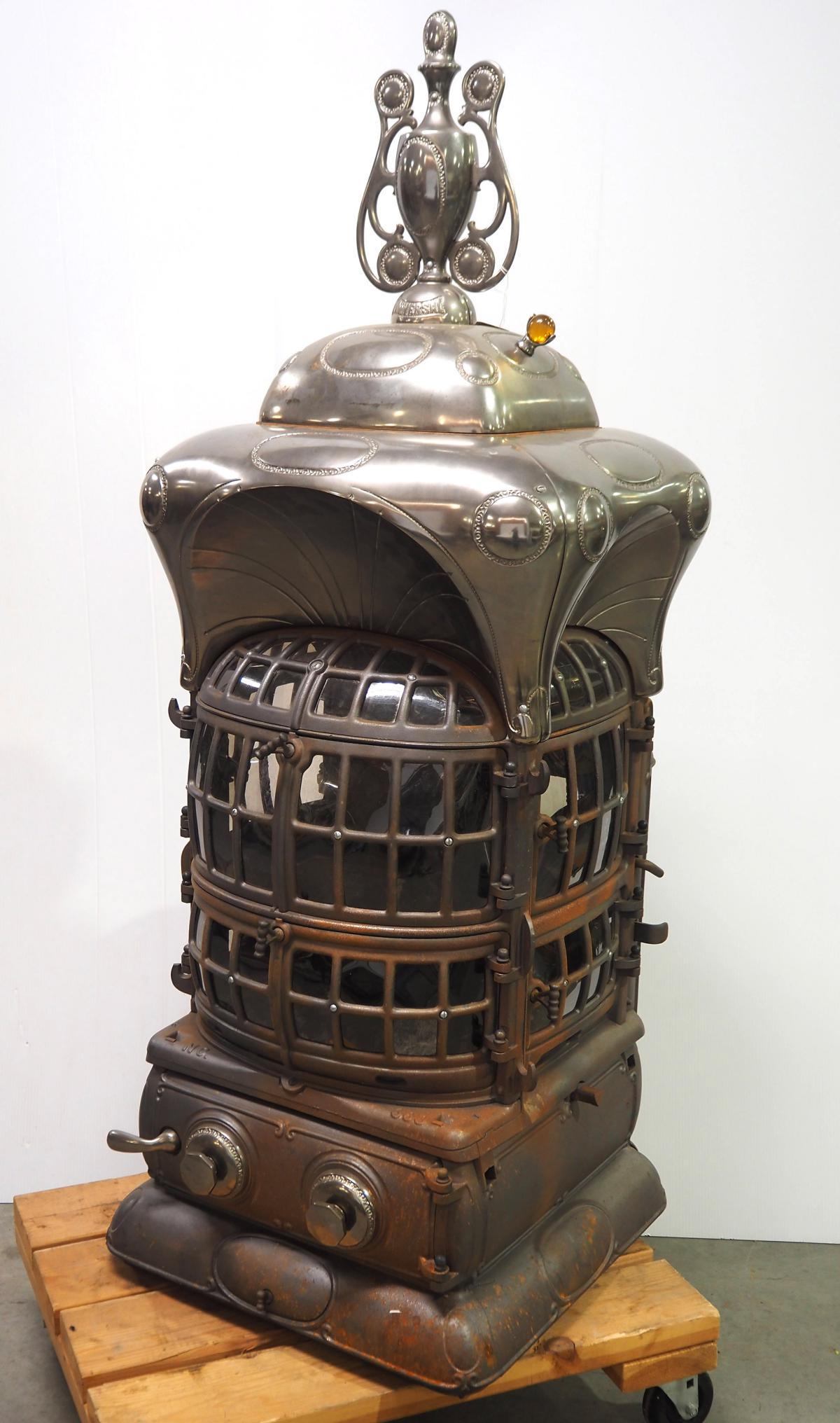 Fancy Universal Model No.360 iron stove (1 of 6)