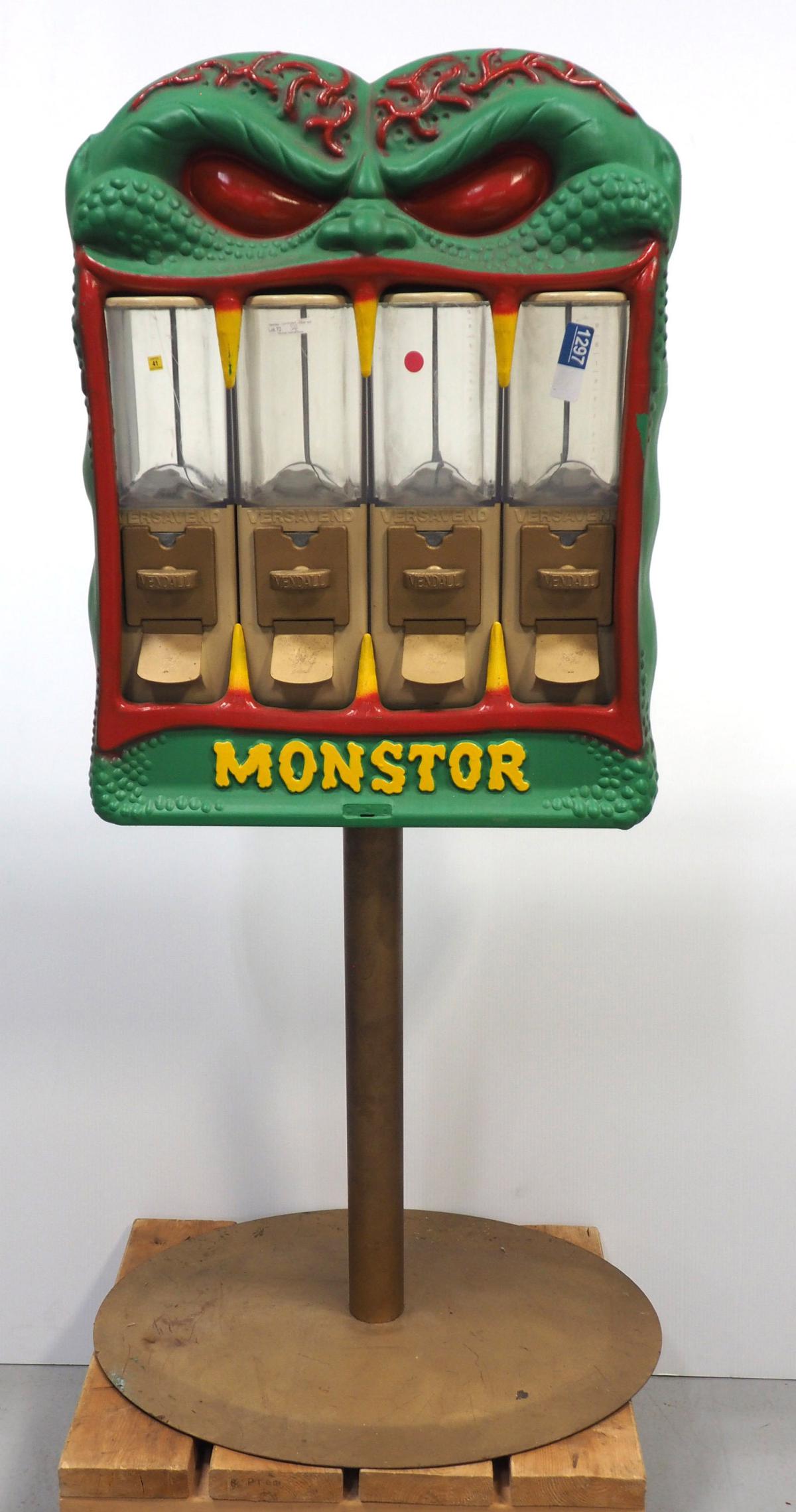 Monstor 4-compartment candy vendor (1 of 4)