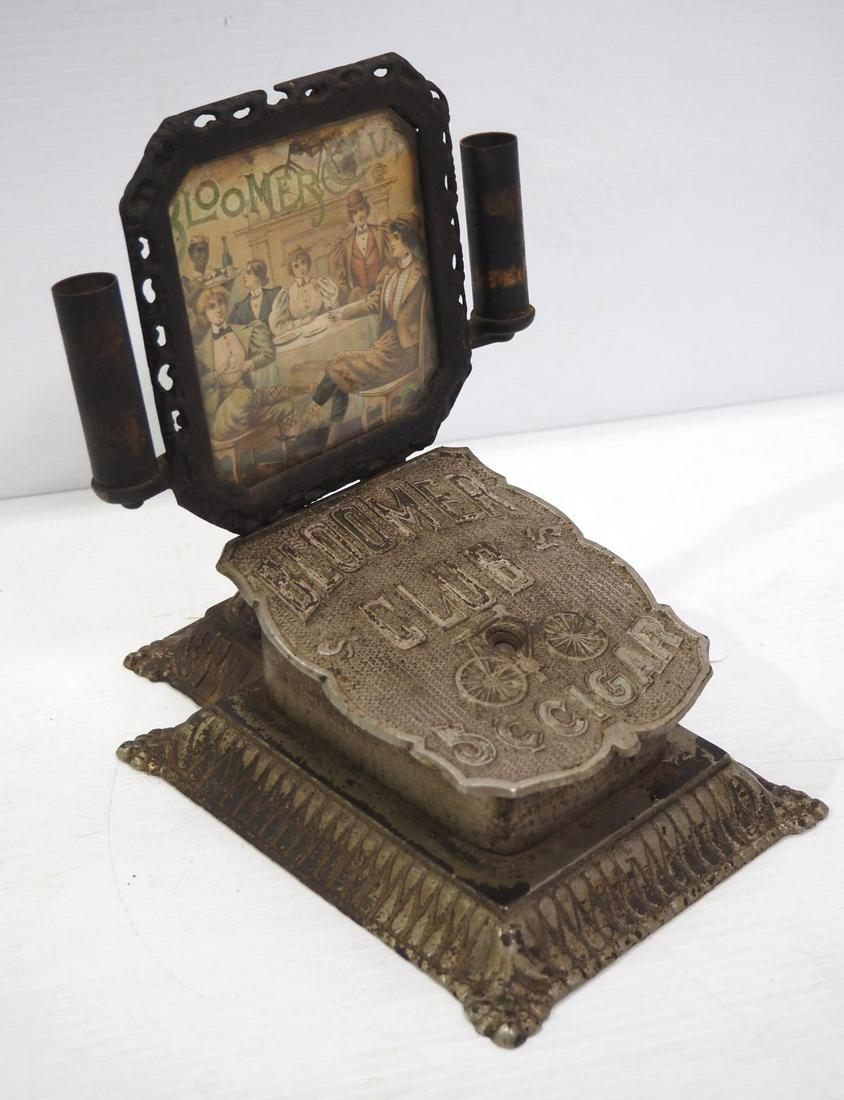 Wind-up Bloomer Club 5-cent cigar cutter (1 of 4)