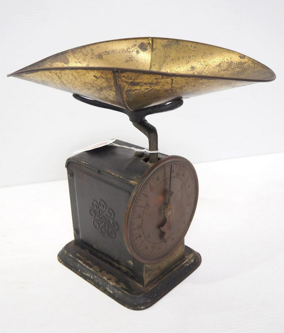 Brass candy store scales (1 of 4)