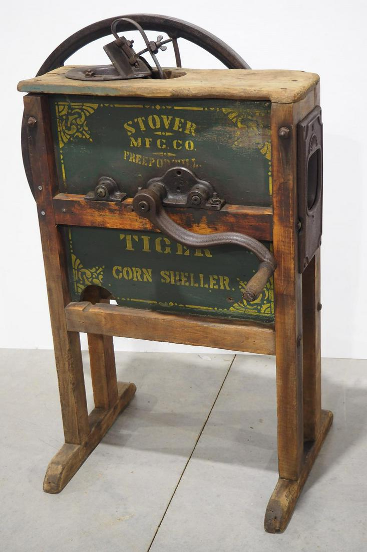 Floor model Stover Mfg., Tiger corn sheller (1 of 5)