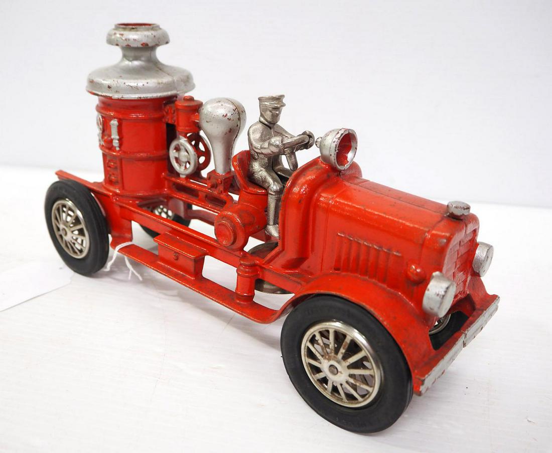 Cast iron fire truck with driver (1078) on Dec 18, 2021 Chupp