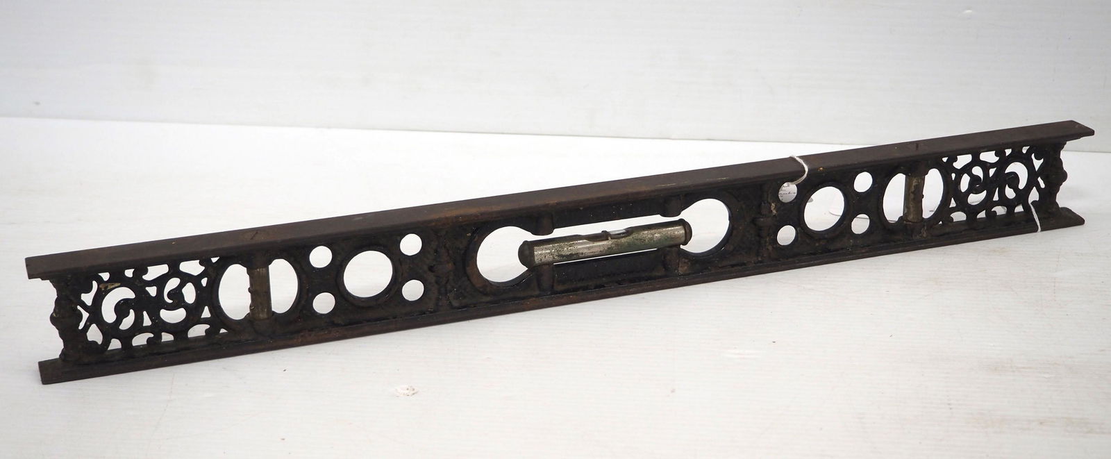 24" M.W. Robinson Co. No.9 Davis Level (1 of 3)