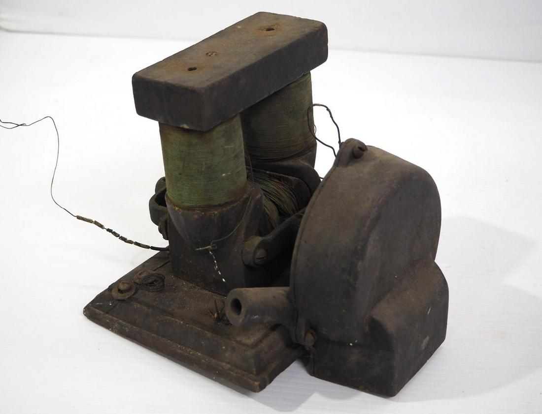 Very early electric motor (1 of 2)