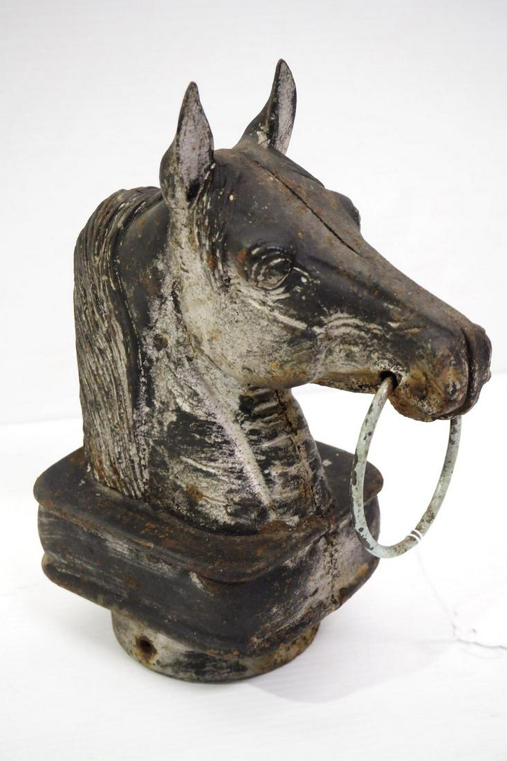 Cast iron horse head hitching post (1 of 3)