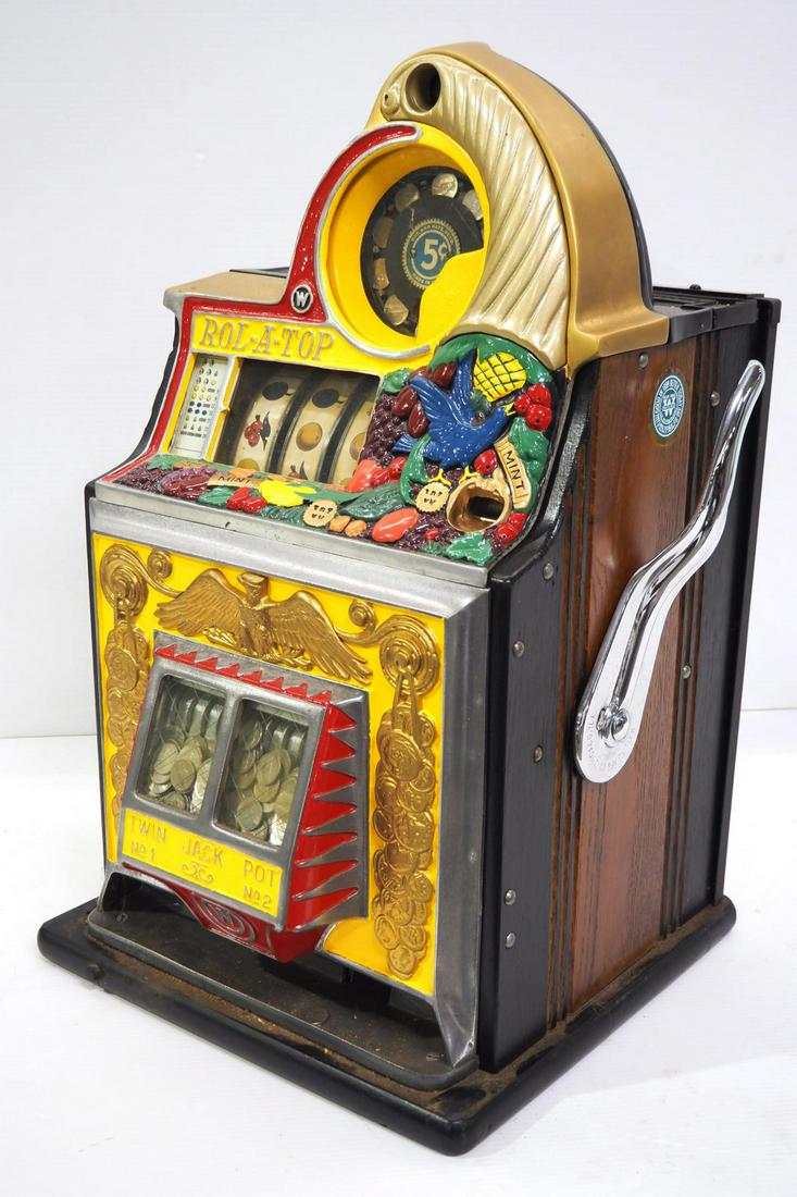 Rol-A-Top 5-cent slot machine (1 of 5)