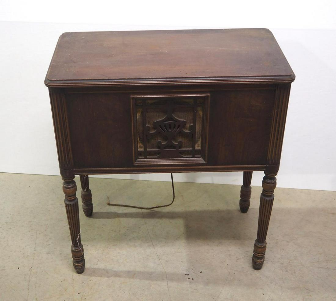 Floor model Philco radio speaker (1 of 4)