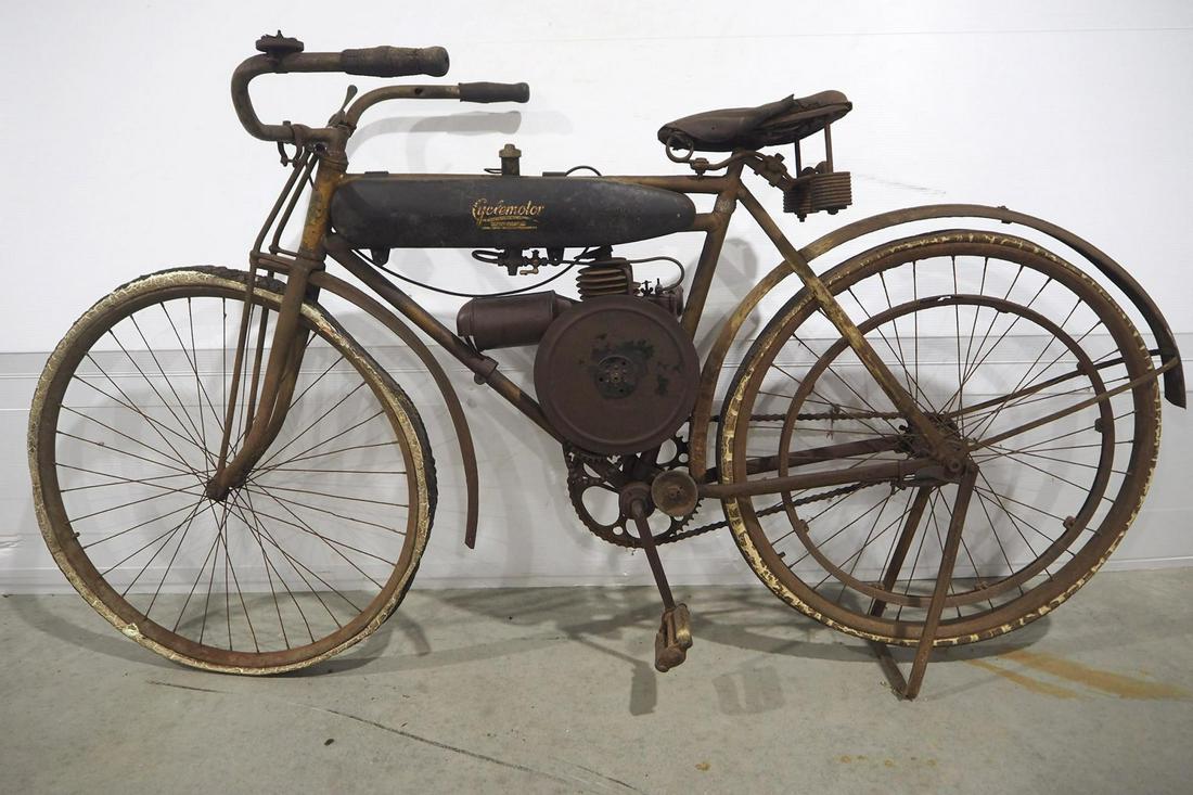 Pathfinder Cyclemotor with brass tag (1 of 4)