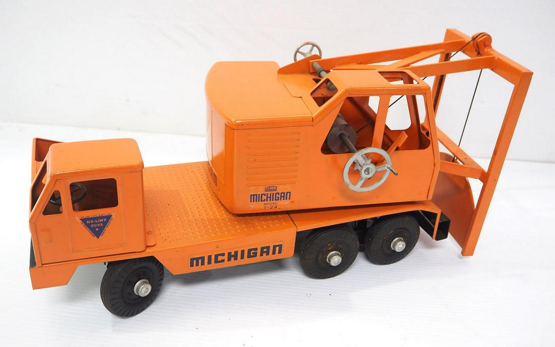 Nylint Michigan Model T24 Truck (1 of 4)