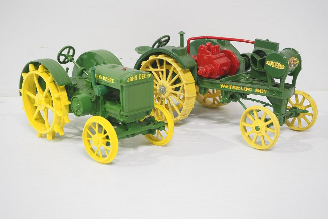 Ertl John Deere Spoker D & Waterloo Boy (1 of 6)