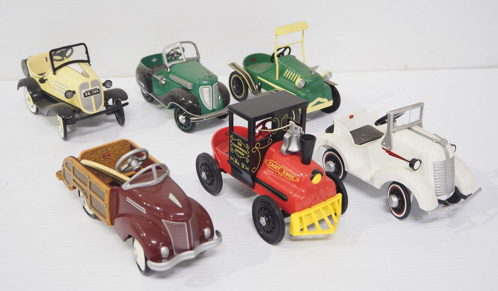 (6) Hallmark Classics Pedal Cars & Train (1 of 7)