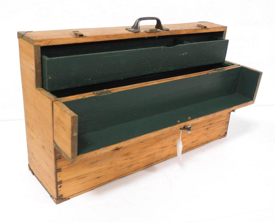 Homemade dovetailed wooden tool chest (1 of 4)