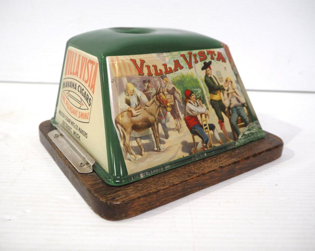 Villa Vista wind-up cigar cutter (1 of 2)