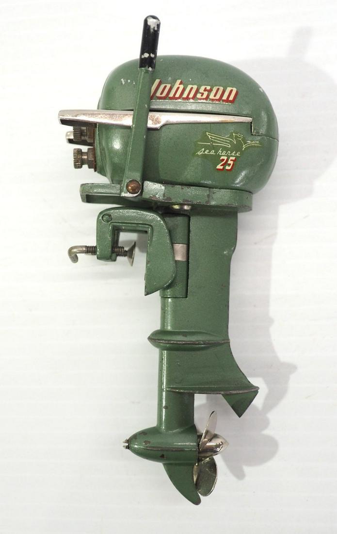 Johnson 25hp toy outboard boat motor (1 of 3)