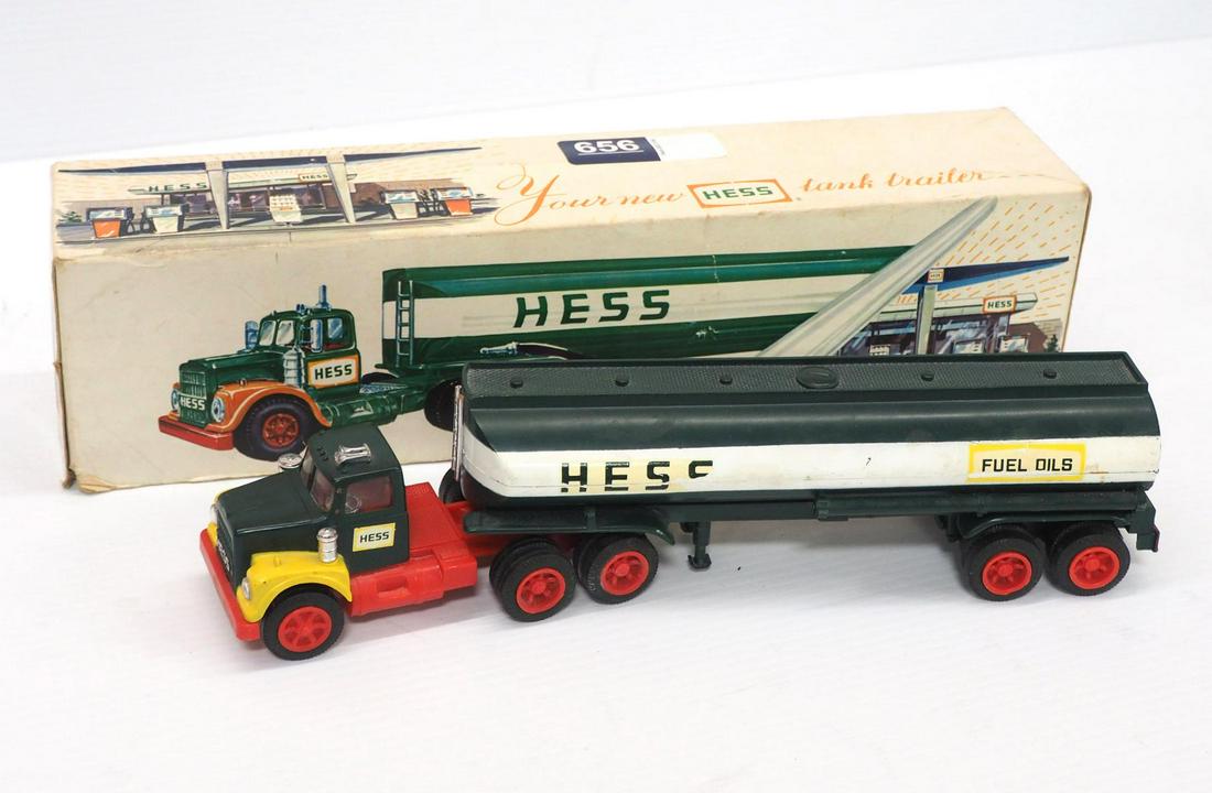 Hess Tank Trailer (1 of 3)