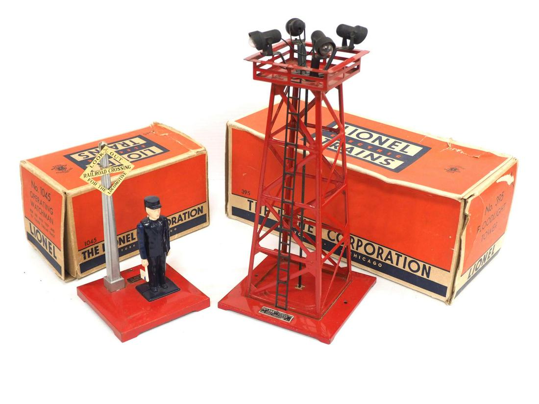 Lionel Operating Watchman & Floodlight Tower (1 of 3)