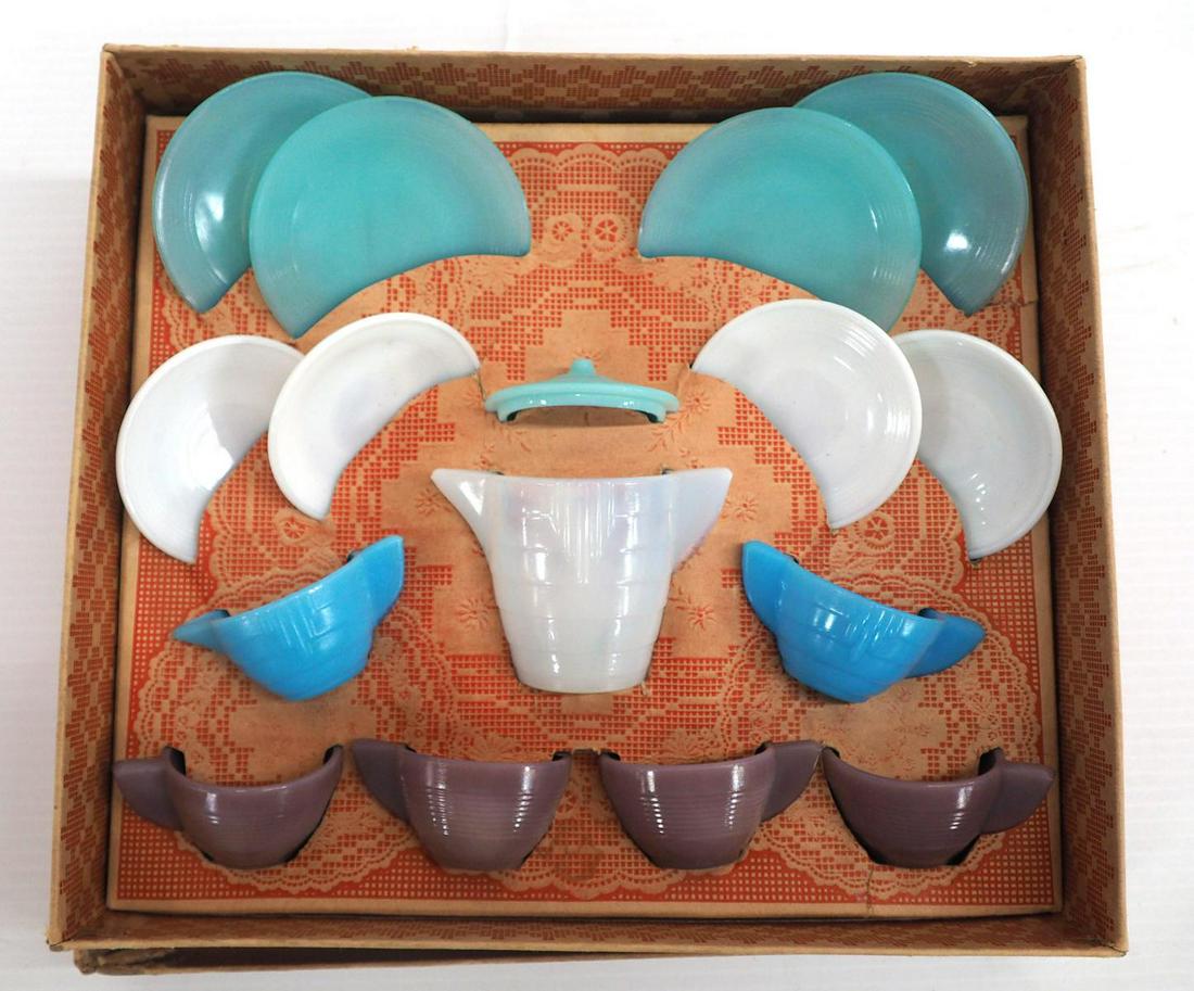 Akro-Agate Play-Time glass dish set (1 of 5)