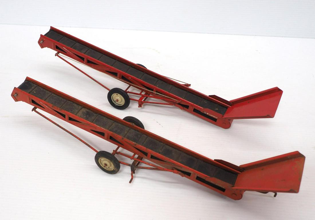 (2) Tru-Scale Loading Elevators (1 of 3)