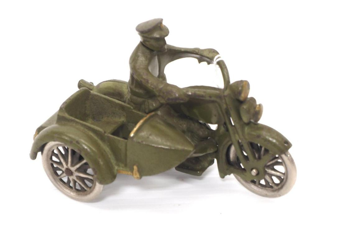 Harley Davidson Motorcycle & Sidecar (1 of 3)