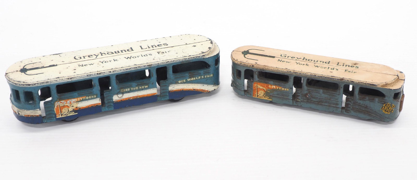 (2) Arcade cast iron Greyhound Lines Buses: (2) Arcade cast iron Greyhound Lines Buses: 8½"L / 6½"L -Both Good