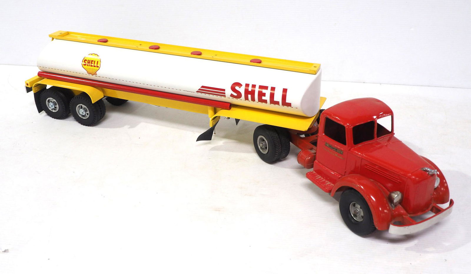 Smith Miller Fred Thompson Shell tanker & truck (1 of 6)