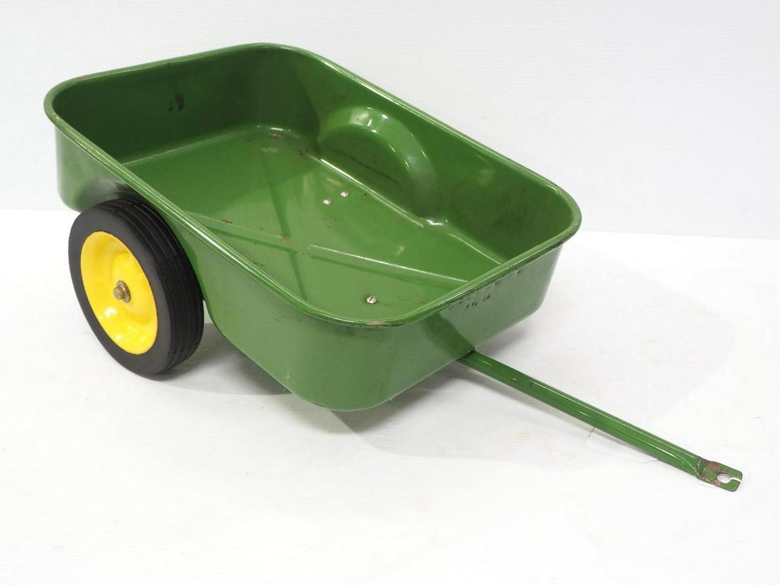 Ertl John Deere wagon (1 of 3)