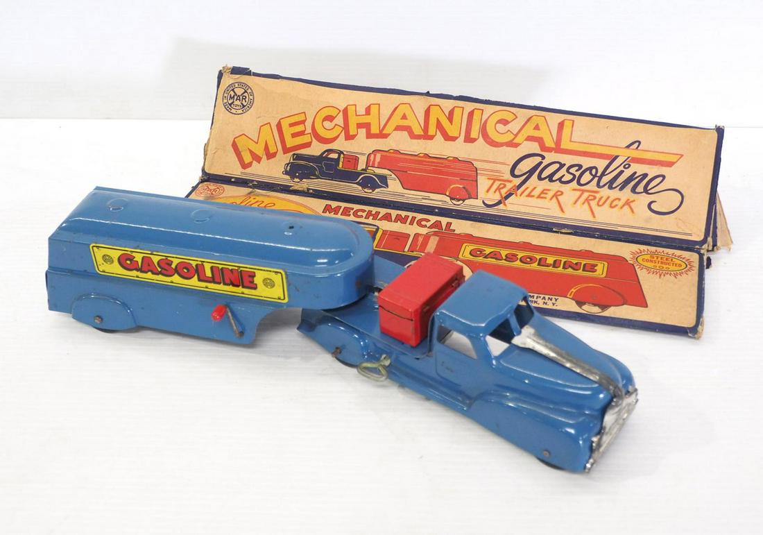 Marx mechanical Gasoline truck (1 of 3)