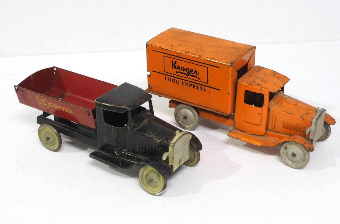 (2) Metalcraft trucks (1 of 2)