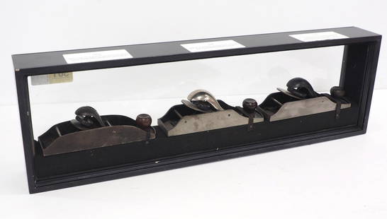 (3) Stanley Double End Block Planes: (3) Stanley Double End Block Planes in display case: No.130 Type 1 with 6-point star on lever cap / No.130 1888-1960 / one of last production models with nickel plated cap ca. 1960