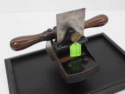 Stanley No.12¾ Veneer Scraper: Stanley No.12¾ Veneer Scraper in display case