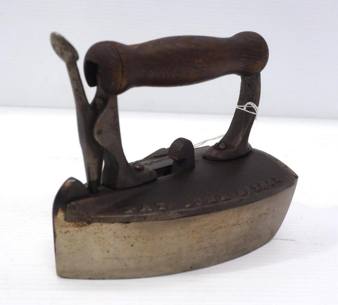 Hilton's Combination Iron (1 of 3)