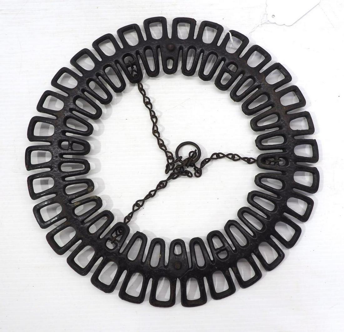 Cast iron country store whip holder (1 of 2)